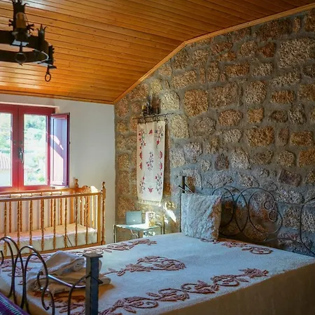 Semesterbostad Casa Da Azenha Sortelha